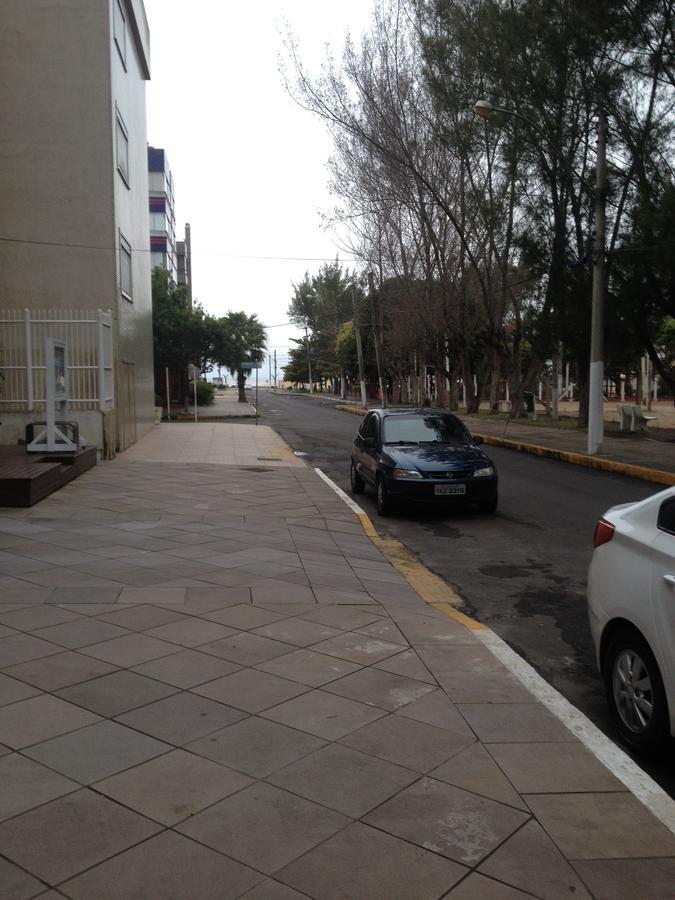 Apartamento Apto ótima localização Capão da Canoa Exterior foto